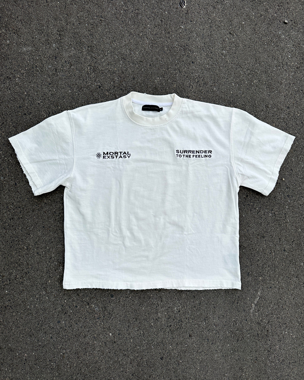 SURRENDER DISTRESSED TEE