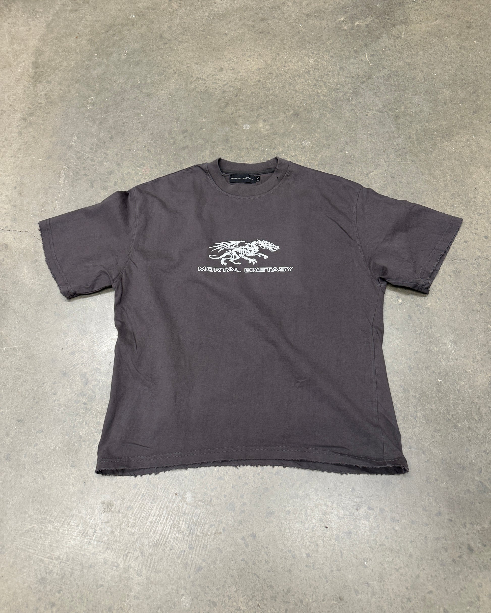 BONES LOGO DISTRESSED TEE