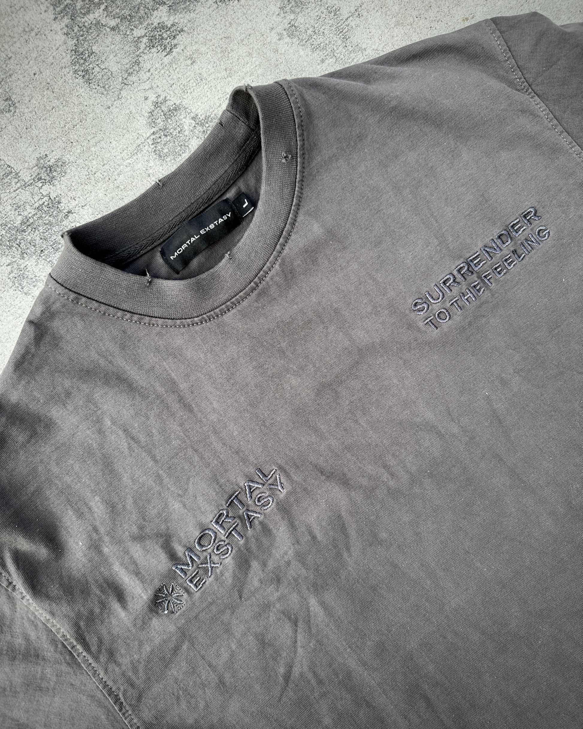 SURRENDER DISTRESSED TEE