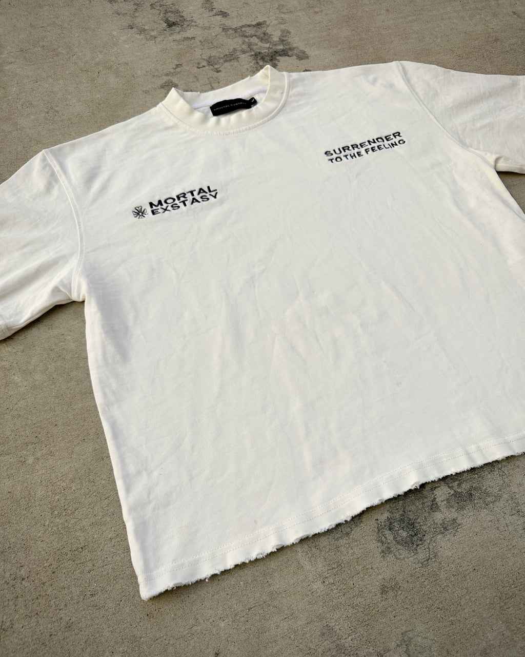 SURRENDER DISTRESSED TEE