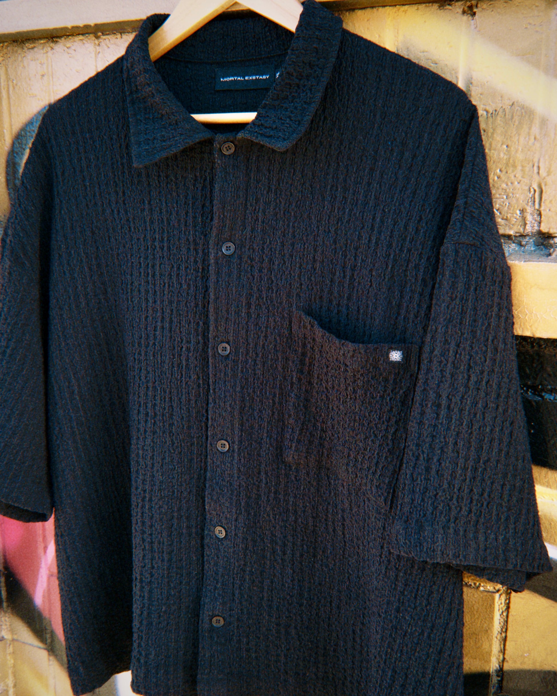 NIGHTWALKER TEXTURED BUTTON UP